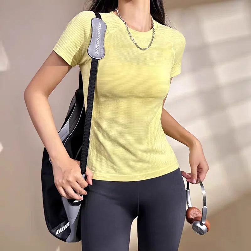 Camiseta Feminina Yoga Seamless | Respirável e Secagem Rápida | Blusa Fitness Manga Curta Academia