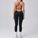 Seamless Yoga Jumpsuit Feminino Fitness – Macacão Esportivo com Alças Cruzadas, Realce do Bumbum e Ajuste Justo para Treino e Academia
