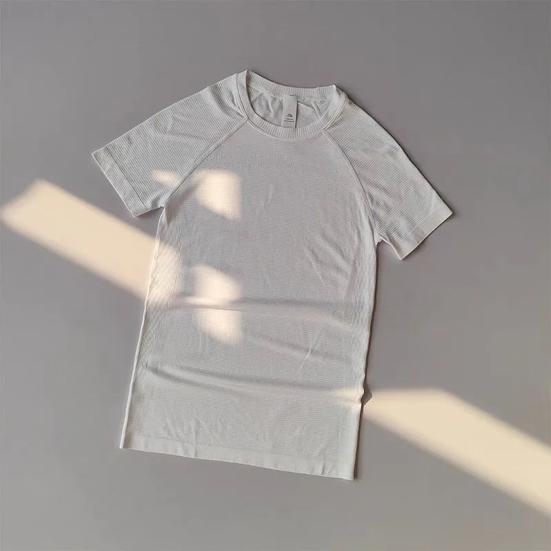 Camiseta Feminina Yoga Seamless | Respirável e Secagem Rápida | Blusa Fitness Manga Curta Academia